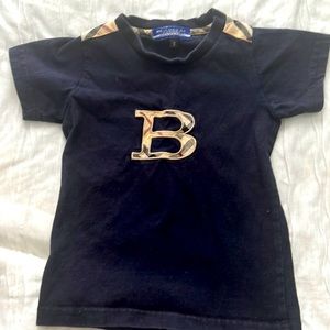 Burberry t shirt 3 y.o